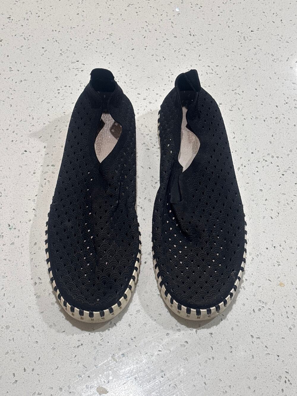 HSE JACOESEN Women’s slip - ons size 8.5